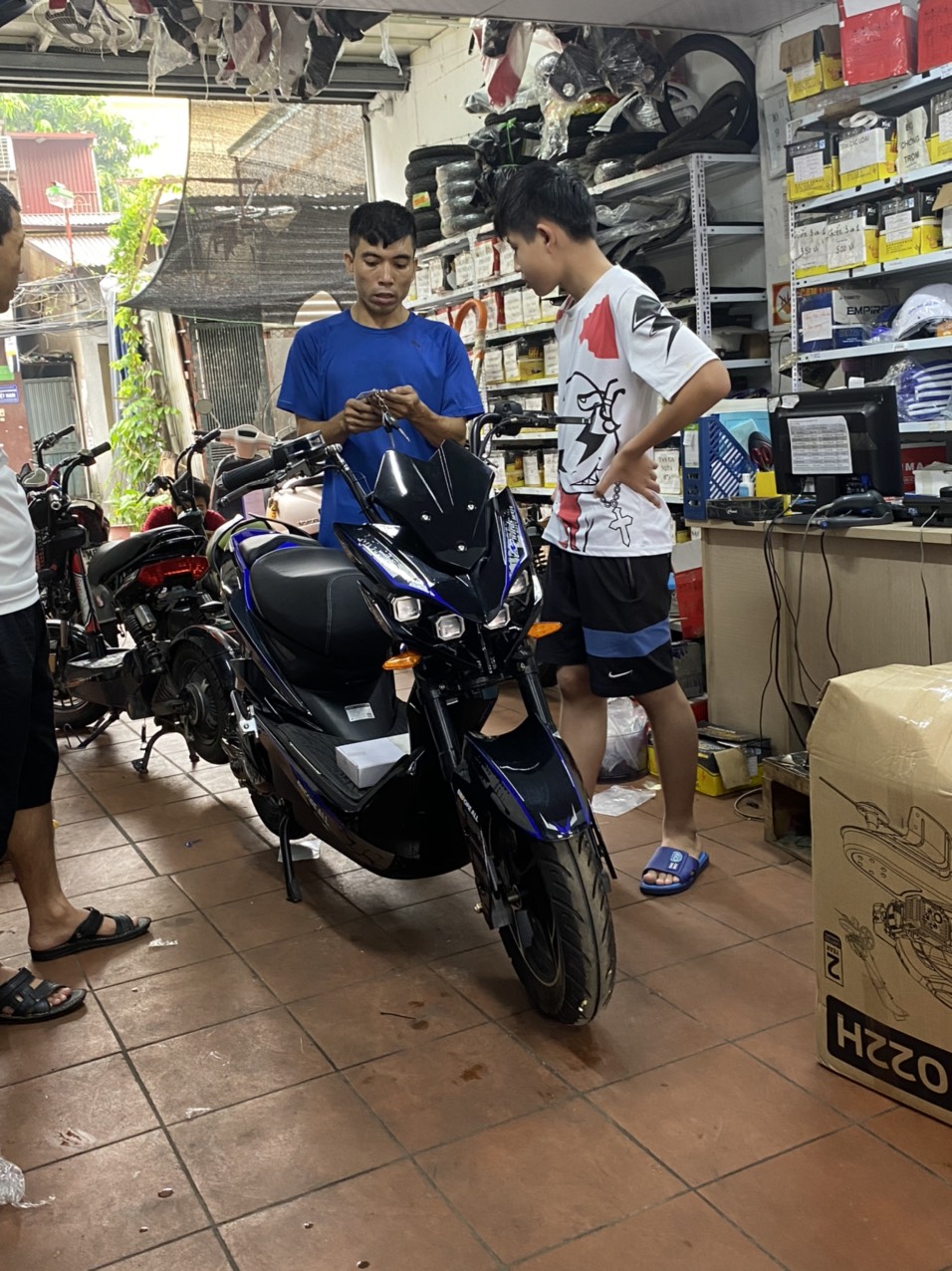 xe điện jeek batman đen xanh cửu long