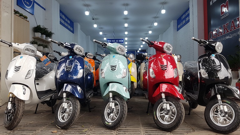 xe máy điện vespa lx 150 đèn vuông