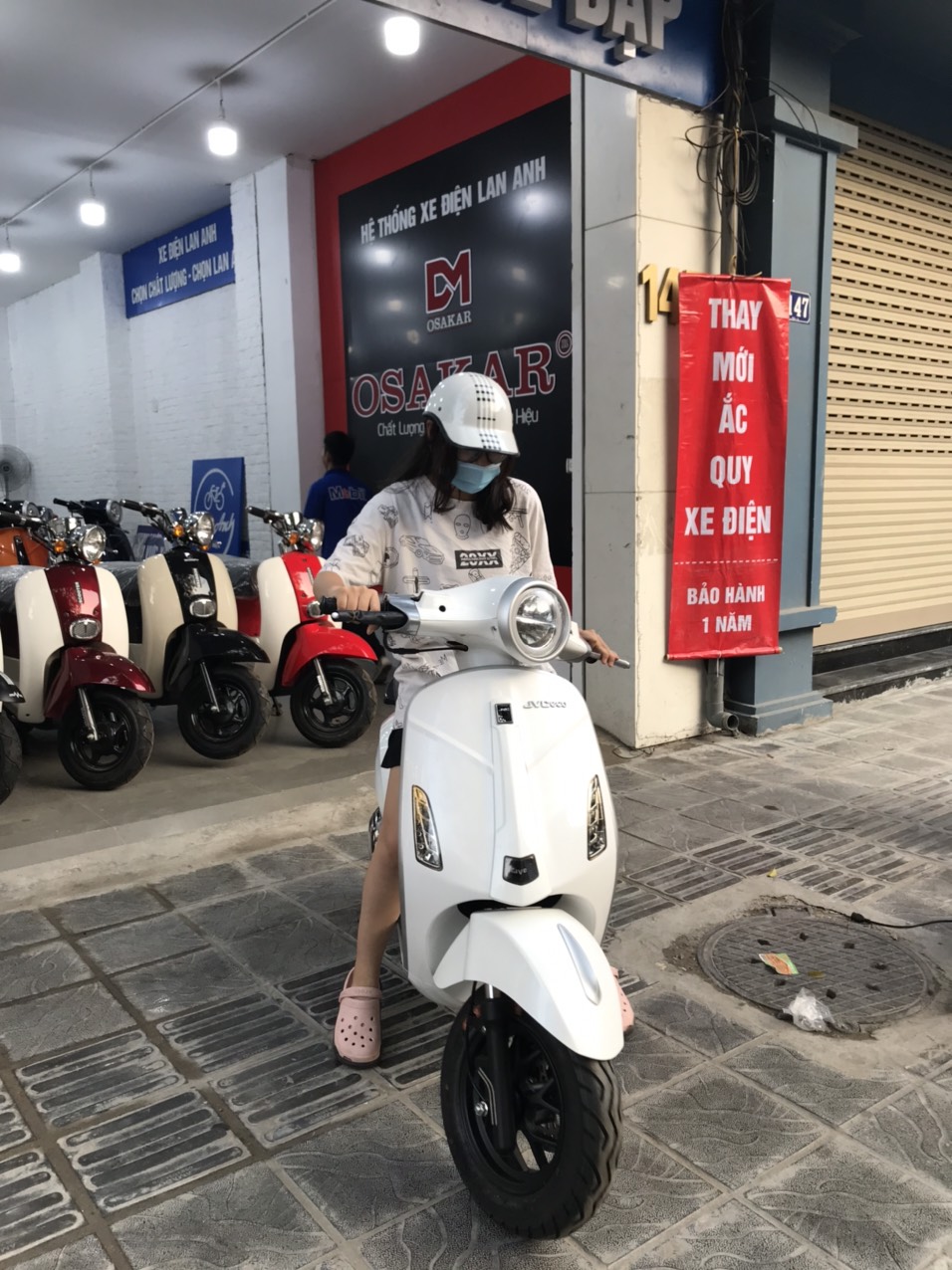 Vespa 50c -Xe điện Lan Anh