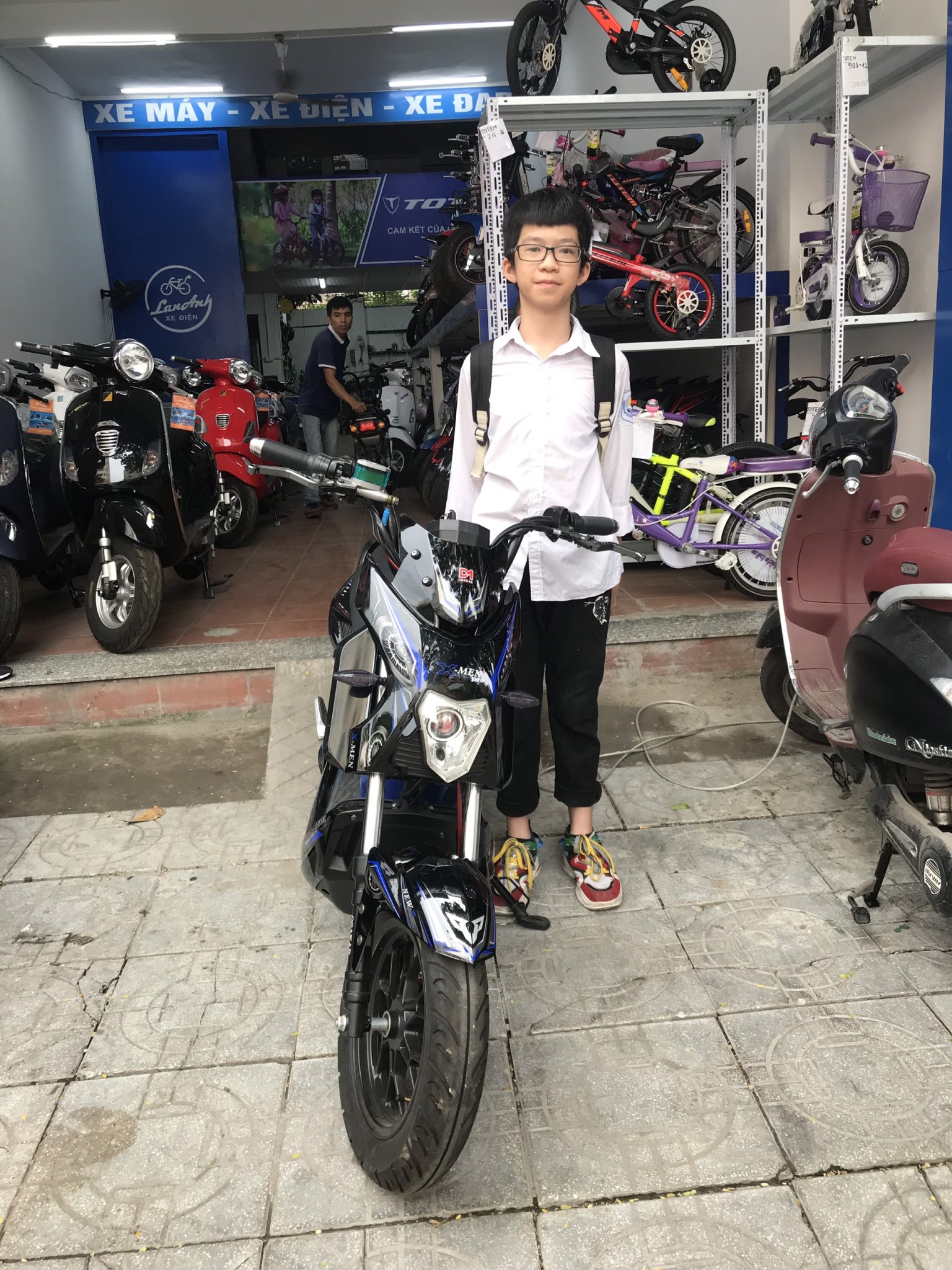 Xe máy điện Xmen Osakar