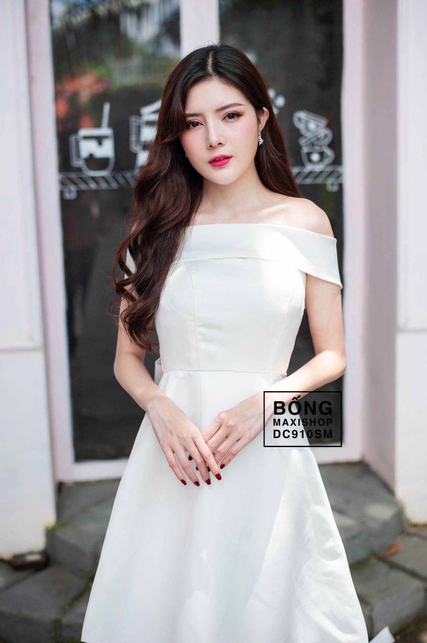 Váy Cưới Phi Nhật Trễ Vai Đuôi Nơ DC910