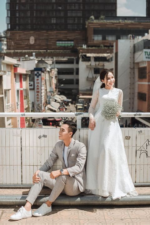 Váy Cưới Hoa Tuyết Đỏ DC950