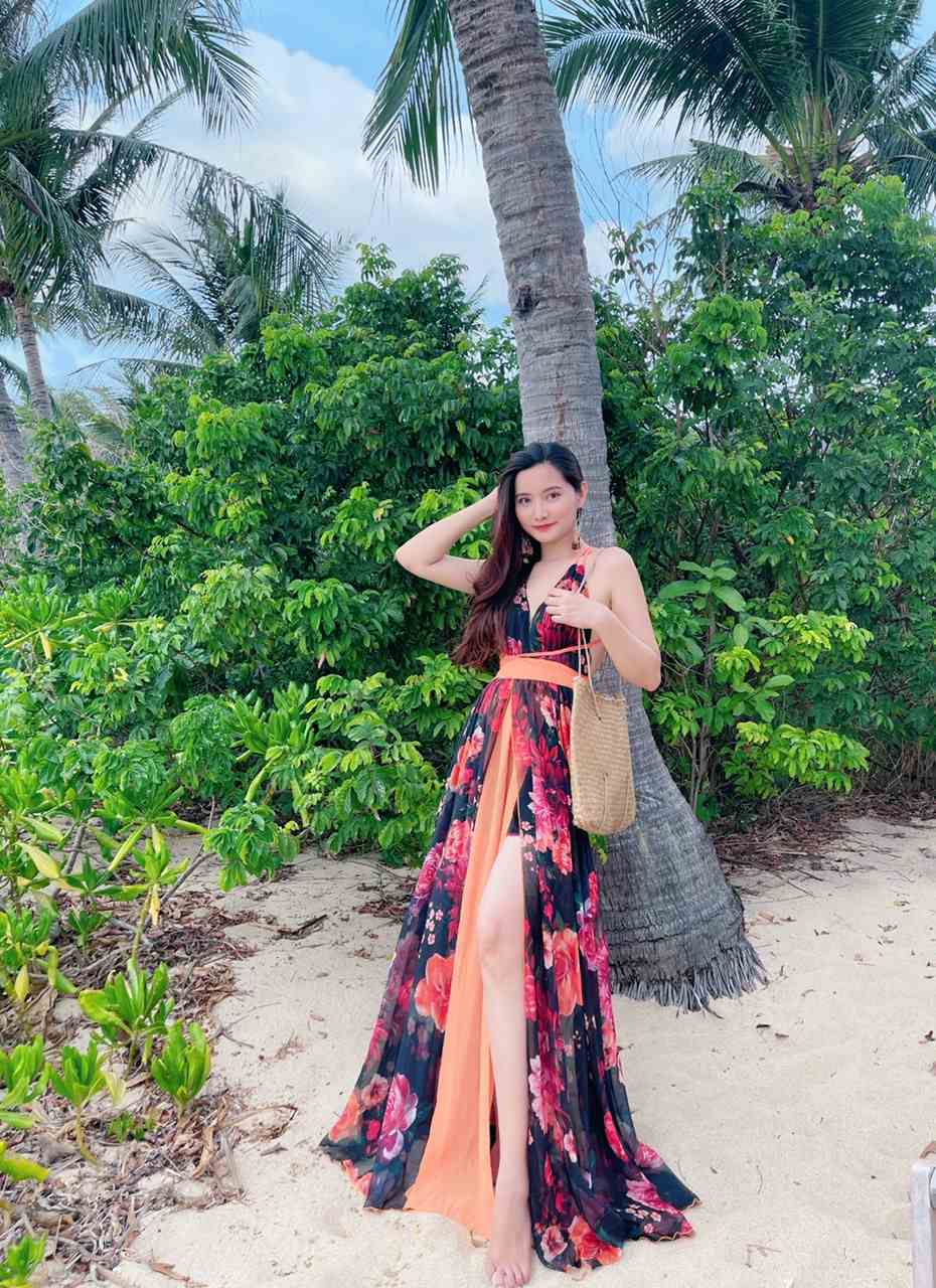 Mẫu váy maxi 2022 - Đầm Maxi Hoa Đai Cam Xẻ Tà Đen H0374