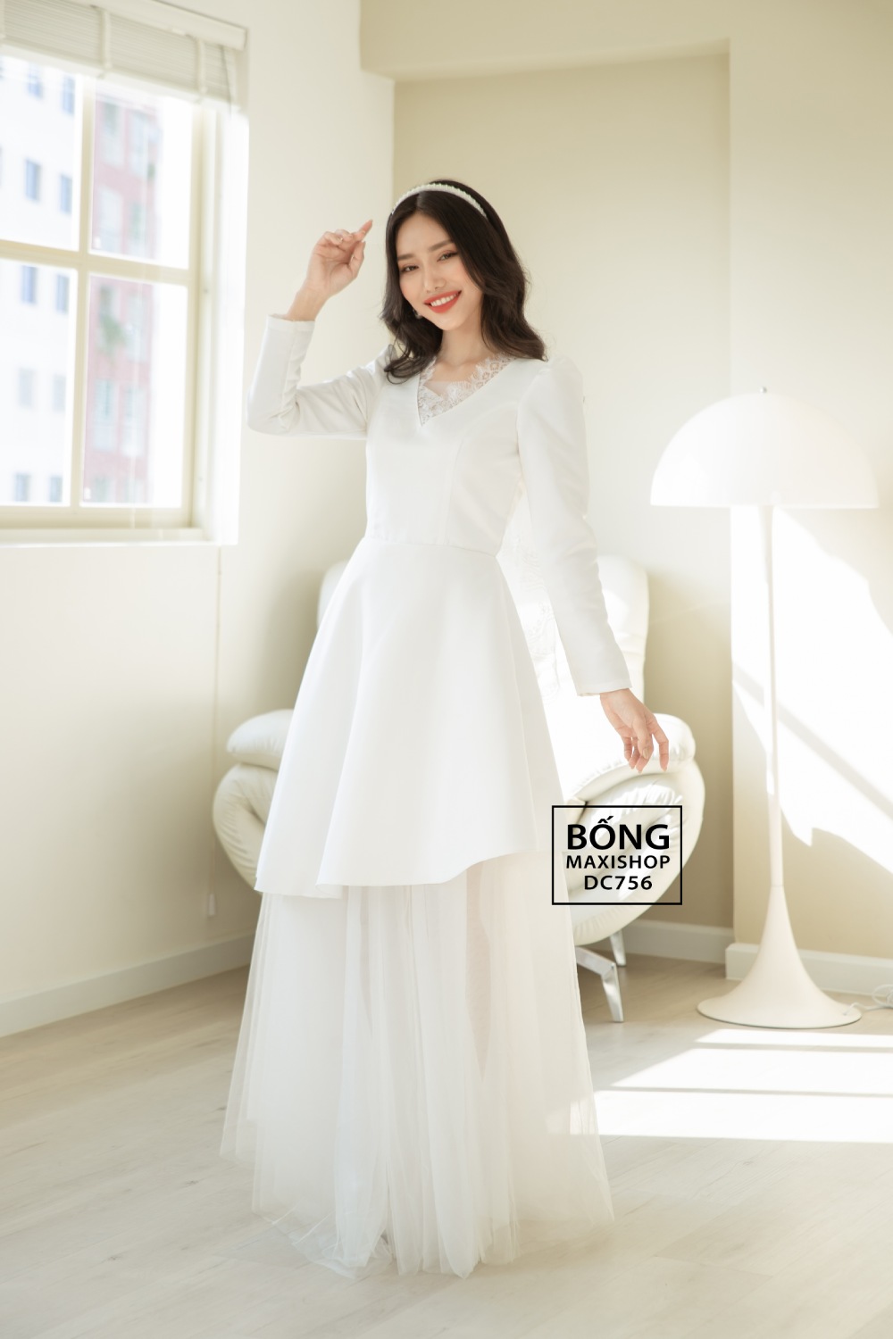 Váy cưới dài tay phi nhật trắng phối lưới tay dài DC756