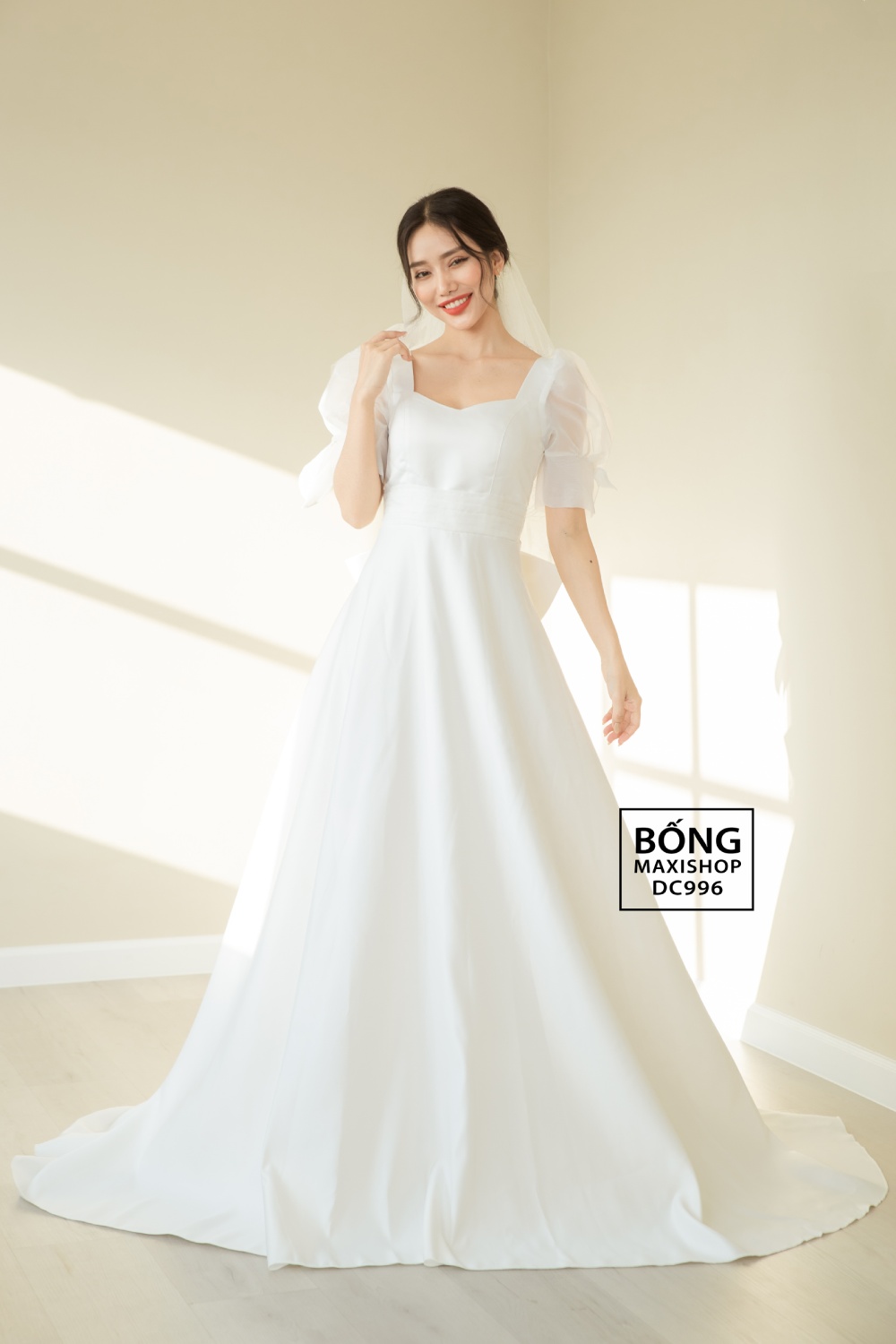 Váy cưới hot 2022 thiết kế tay phồng - Váy cưới phi nhật phối organza trắng tay phồng DC996