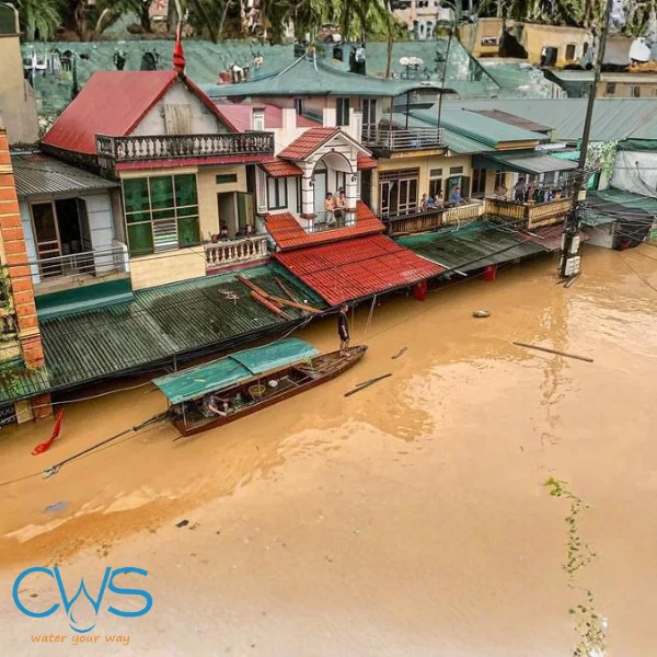 Diễn Biến Bão Lũ Miền Trung Mới Nhất – Ảnh Hưởng Nghiêm Trọng Đến Nguồn Nước Sinh Hoạt