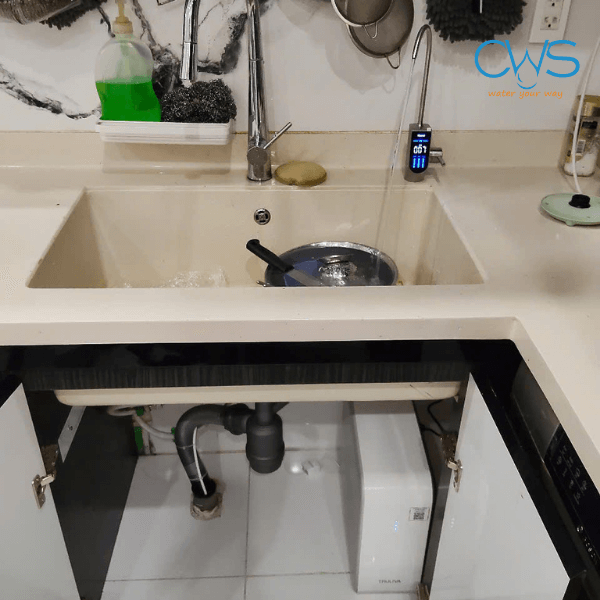 Hình ảnh lắp đặt thực tế máy lọc nước Truliva UR584 thực tế