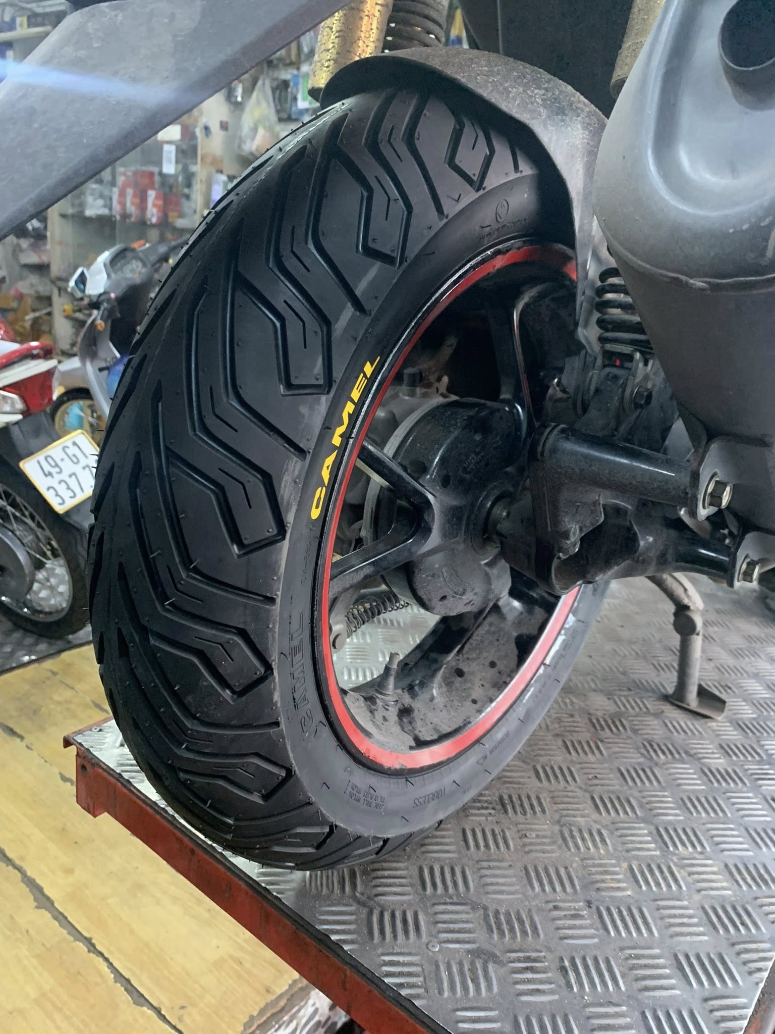 lop crv camel cho xe ga pho thong