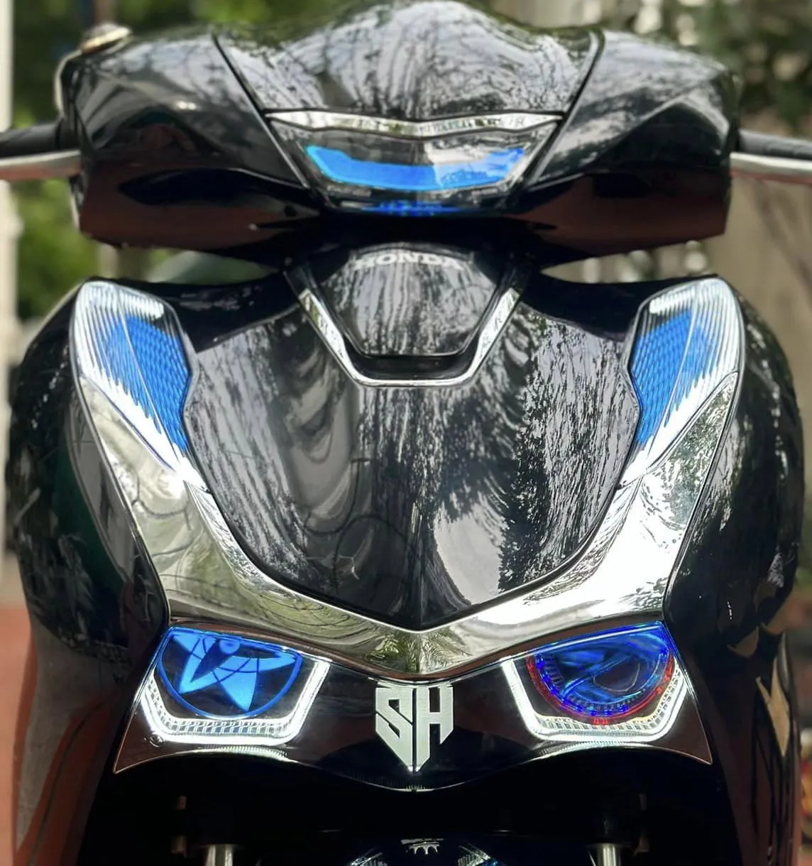 Đèn Bi LED SH 2025 hiện đại