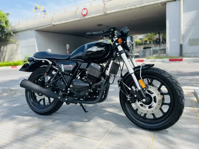 xe may gpx legend 250 twin bieu tuong co dien