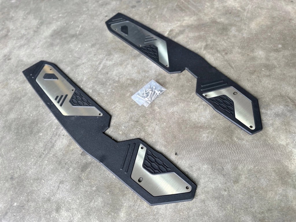 lot-chan-adv160-mau-den