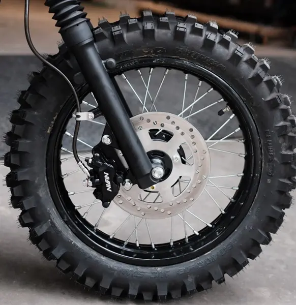 Son mam den va rut cam tam dum cho Yamaha PG1