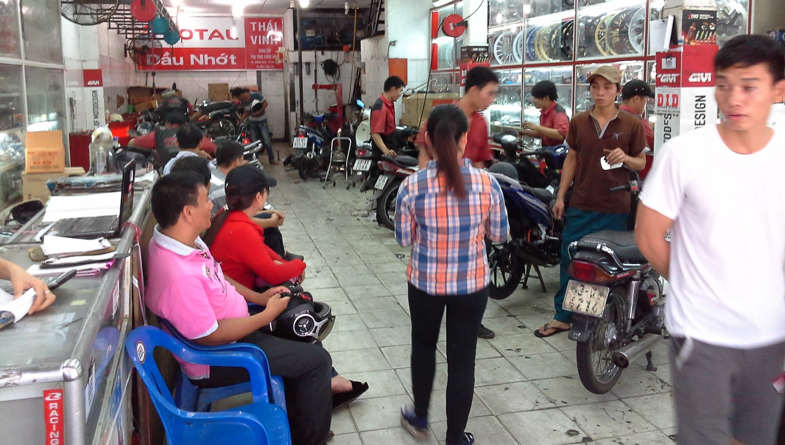 Sửa xe máy tận nơi Đà Nẵng 24/7