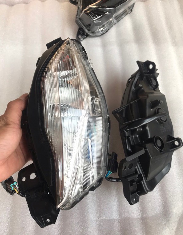 Lắp đặt xi nhan SH chuyên nghiệp