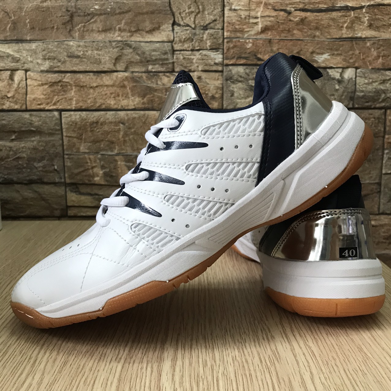 giay-bong-chuyen-hoa-trau