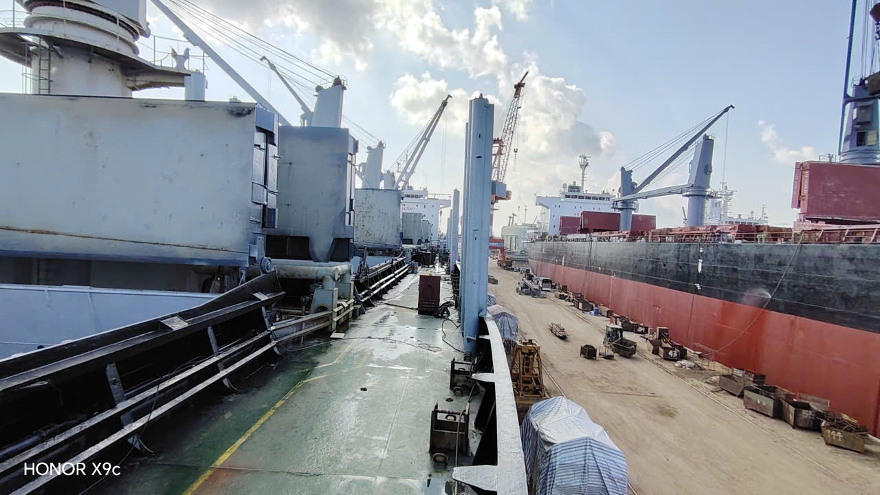 cung-cap-lap-dat-bien-tan-cho-tau-thuy