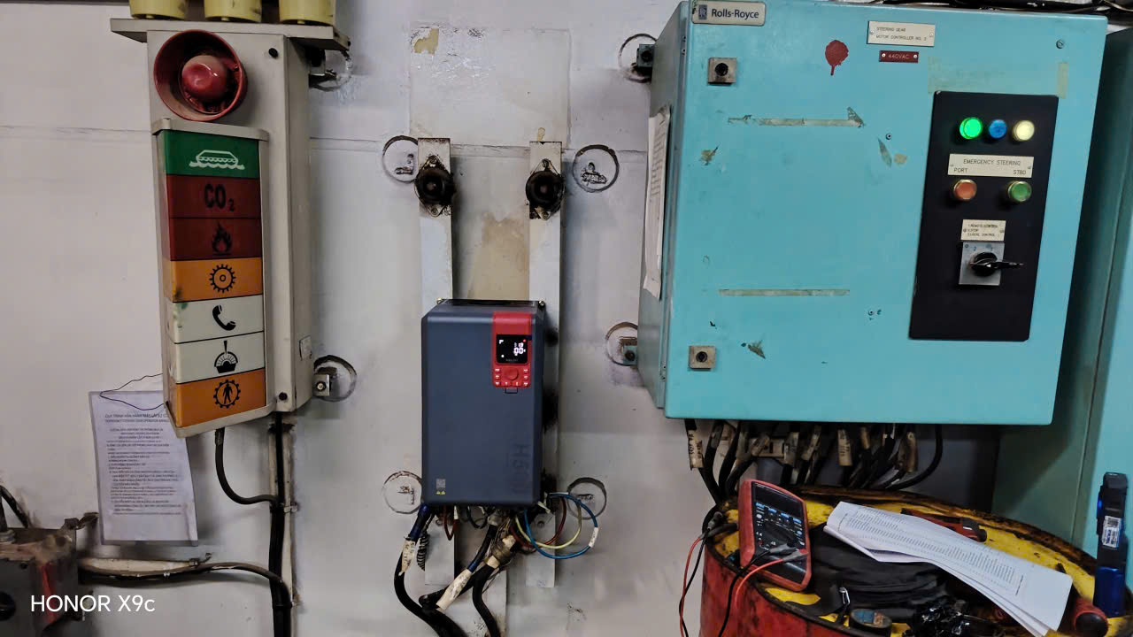 cung-cap-lap-dat-bien-tan-cho-tau-thuy-2