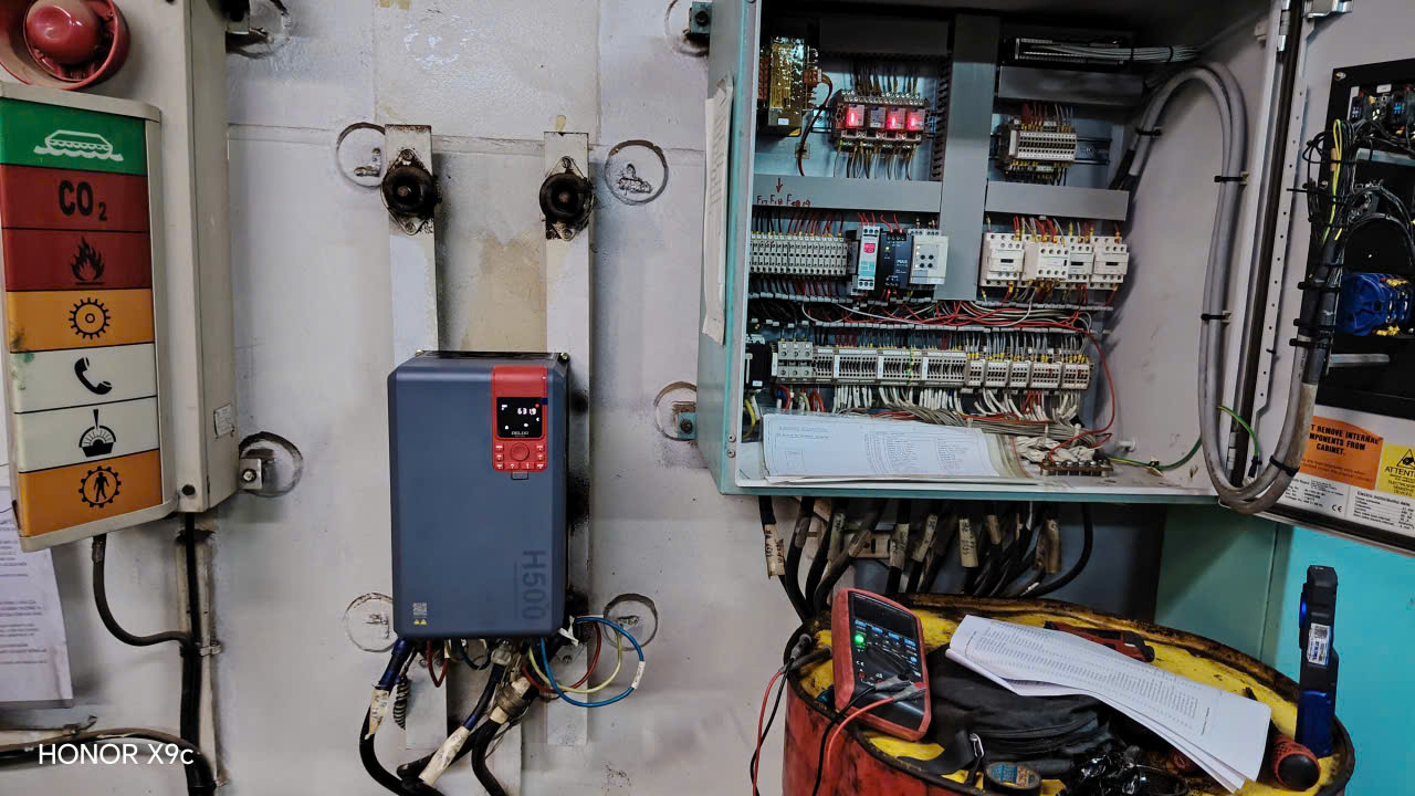 cung-cap-lap-dat-bien-tan-cho-tau-thuy-1