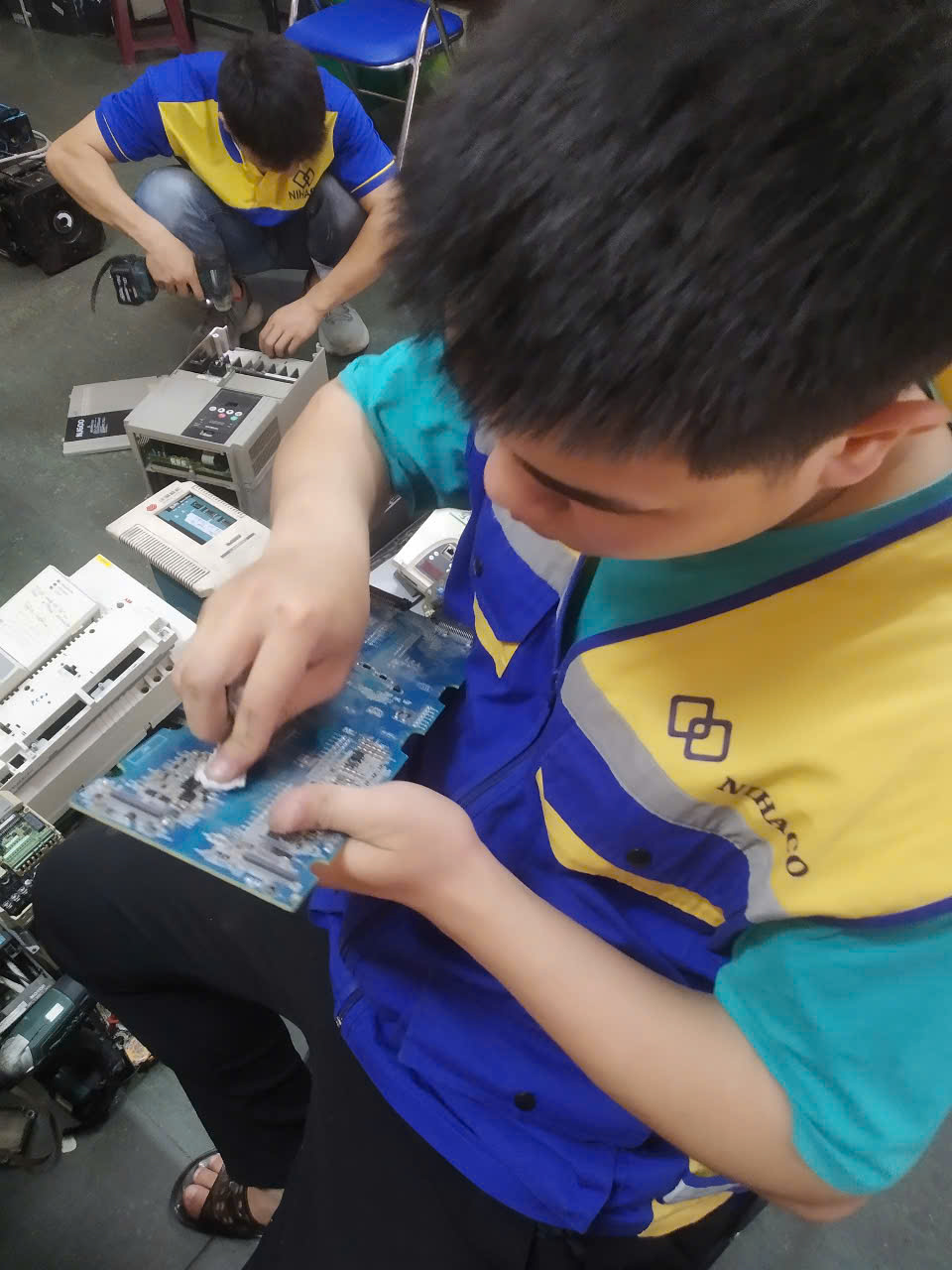 sua-chua-bien-tan-tai-thai-binh-co-bao-hanh