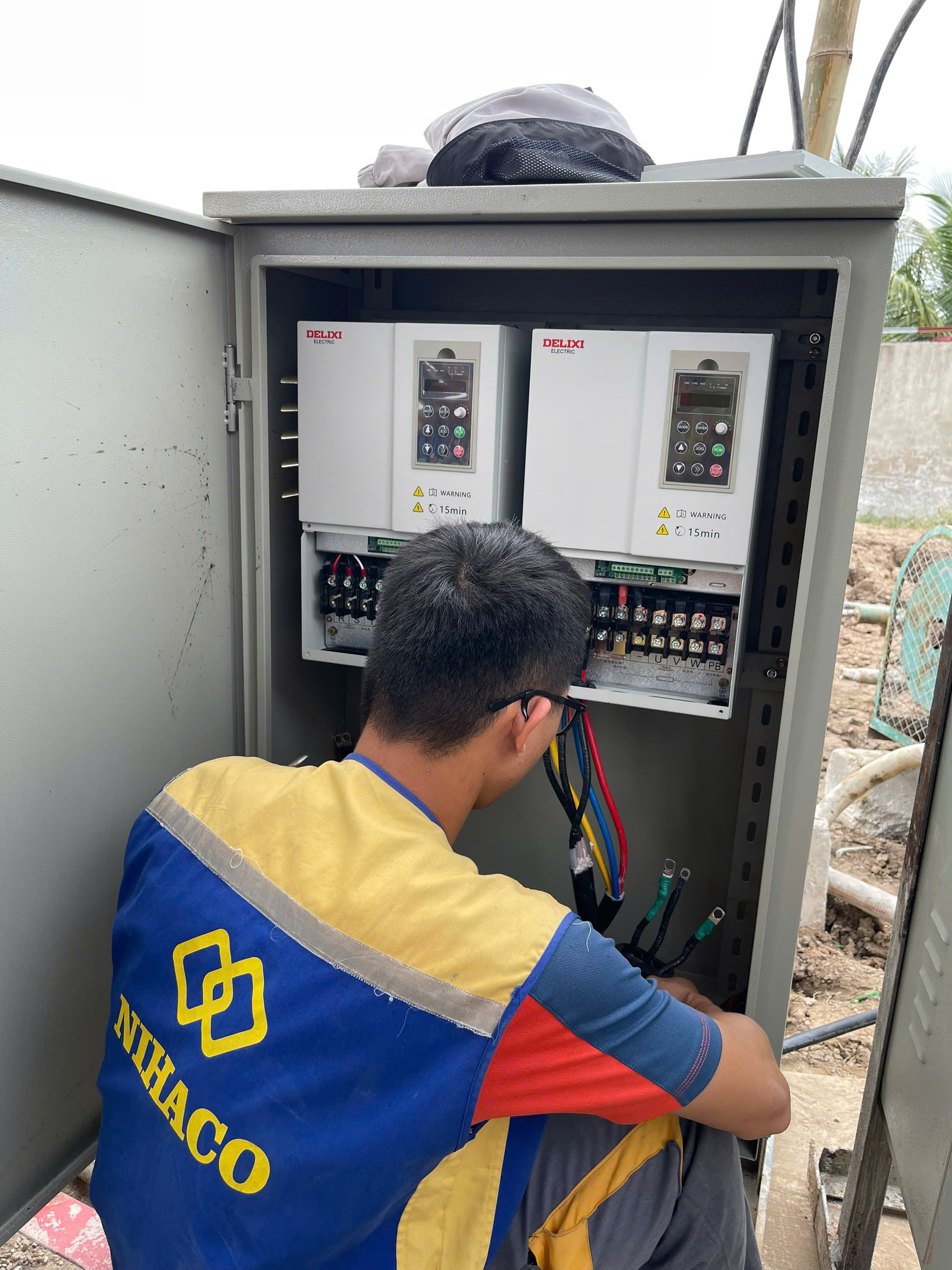 bien-tan-cho-may-bom-vua-bom-xi-mang-2