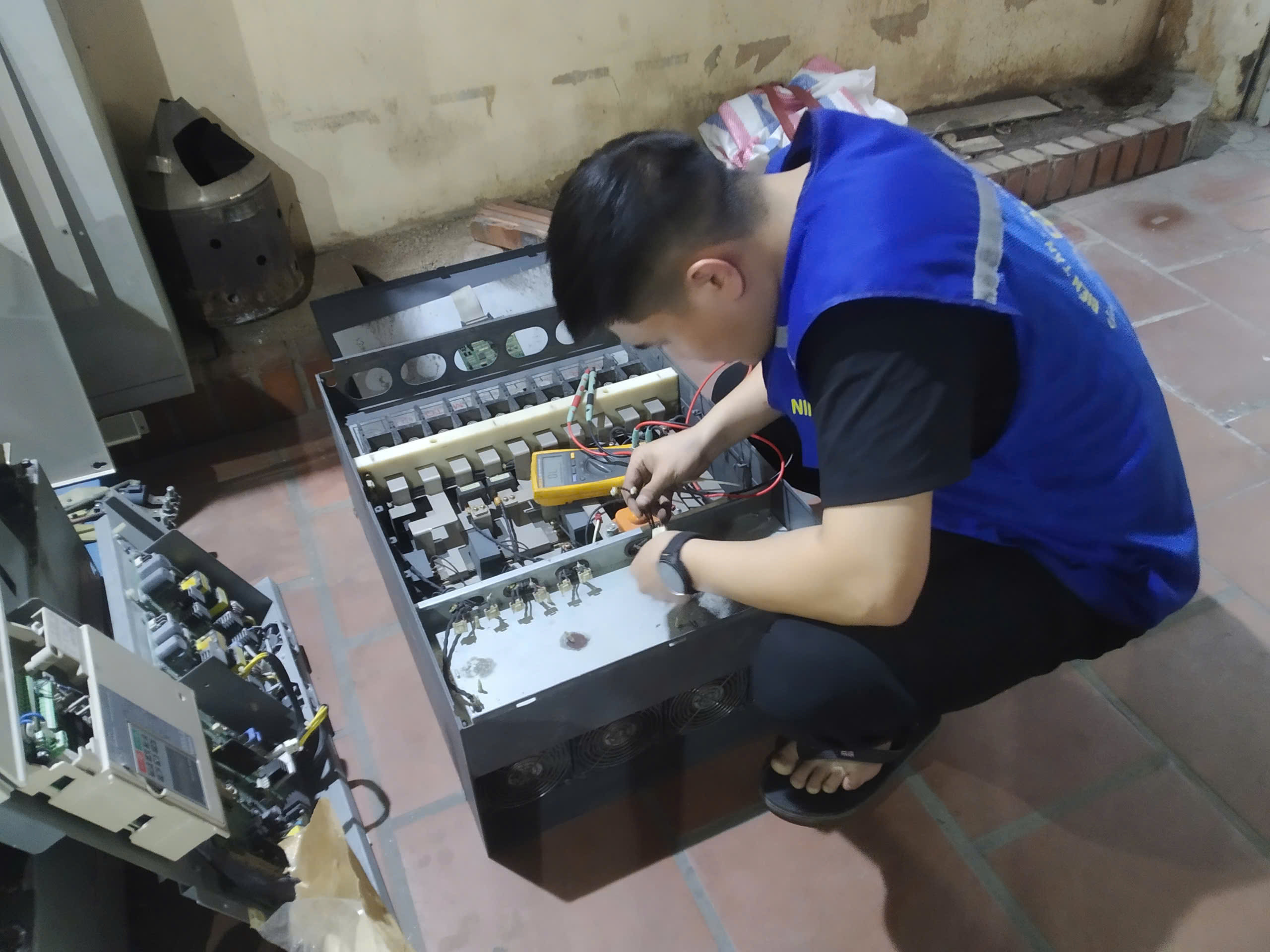 sua-chua-bien-tan-tai-ha-noi-1