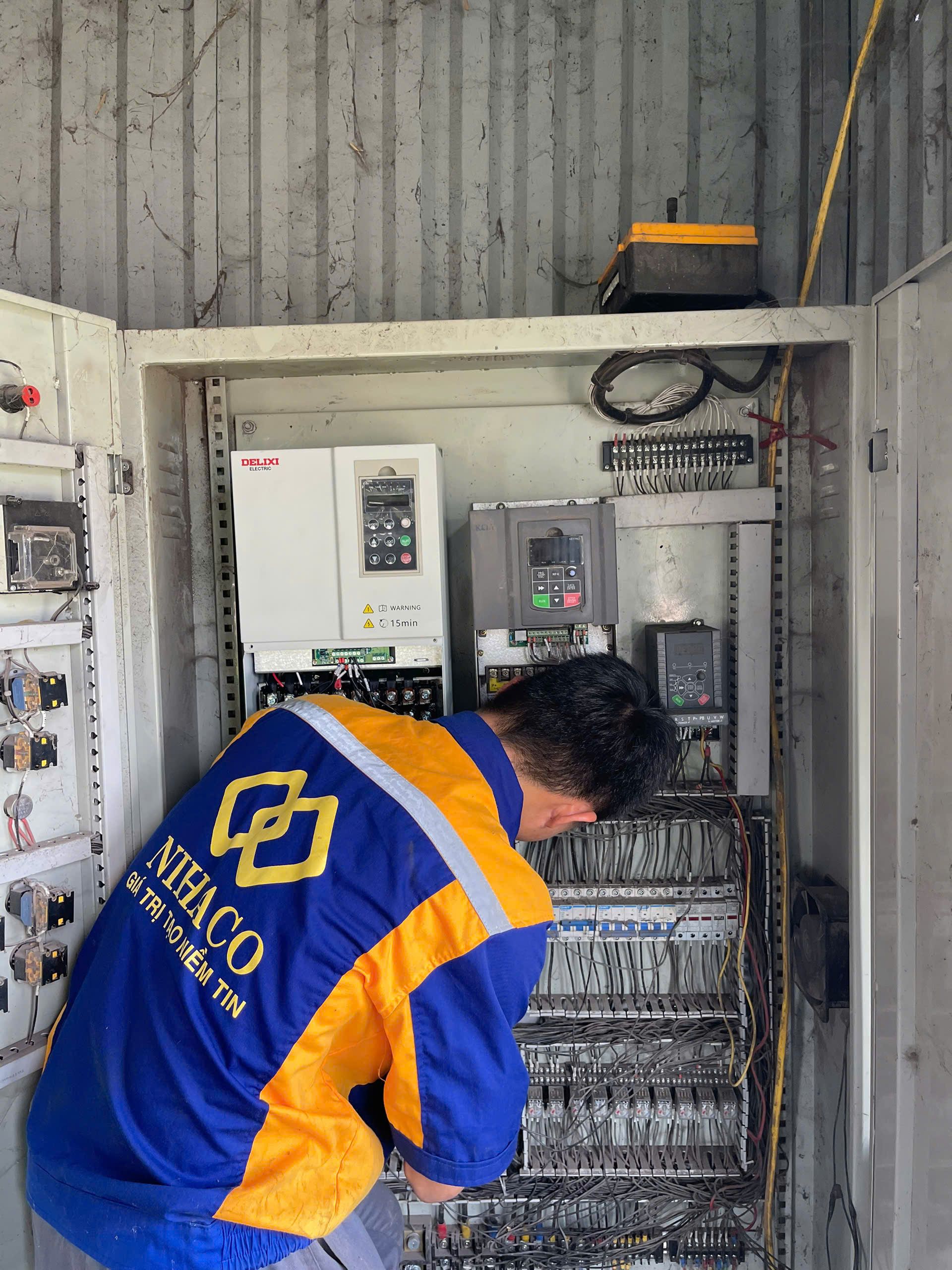 lap-bien-tan-cho-bang-tai-cat