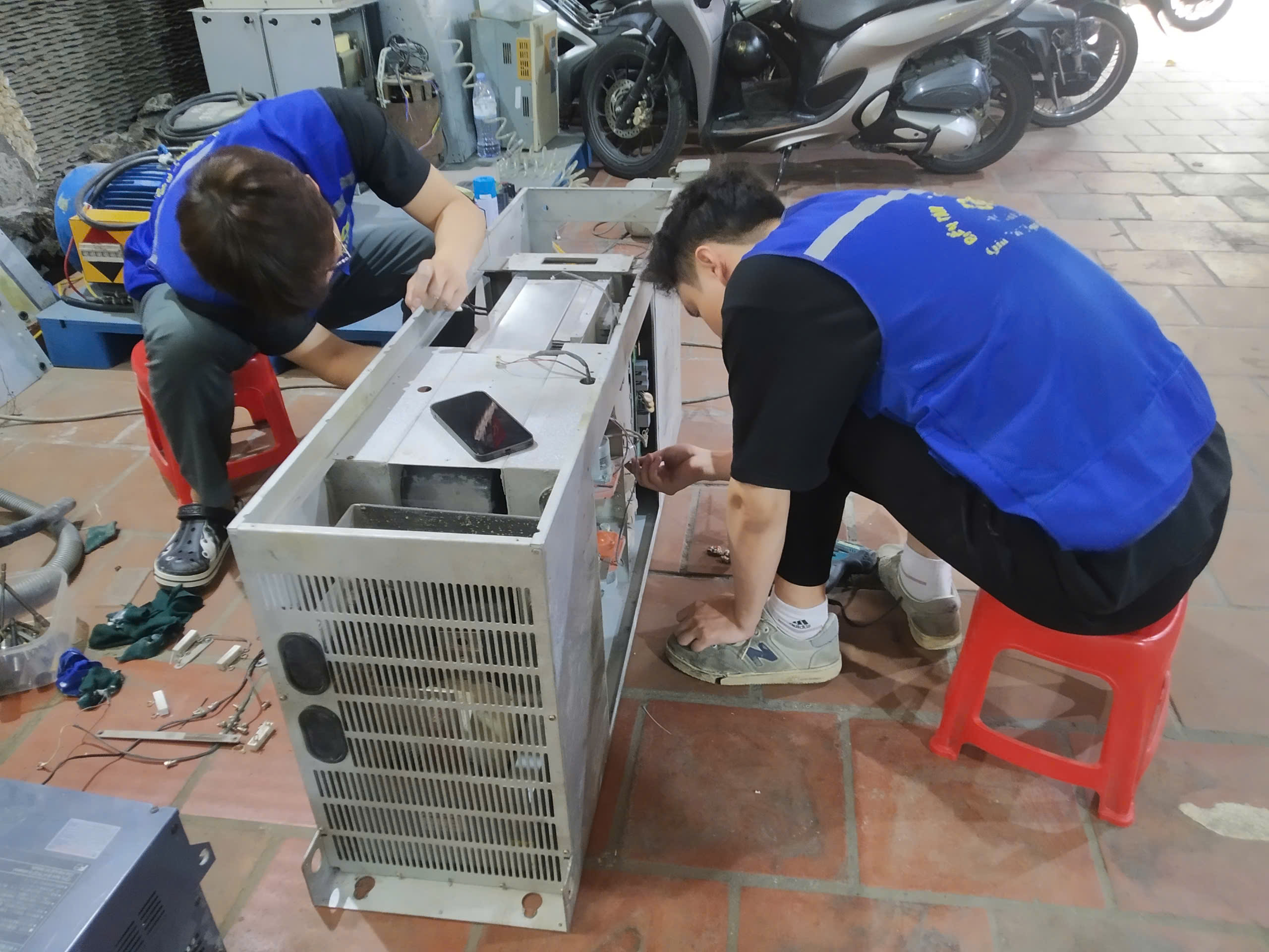 kiem-tra-tong-quat-ngoai-bien-tan