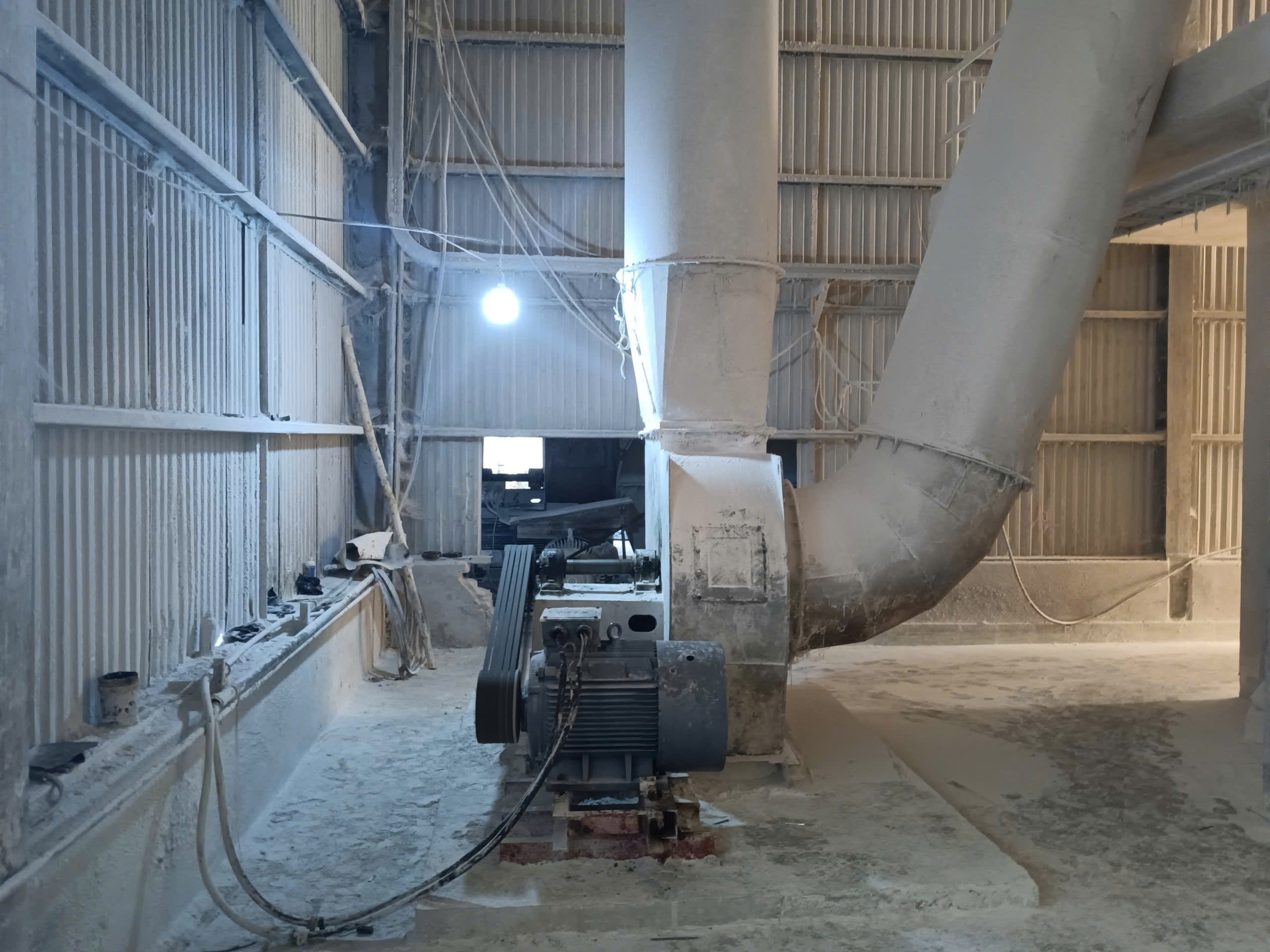 bien-tan-cho-quat-gio-tai-ninh-binh-2