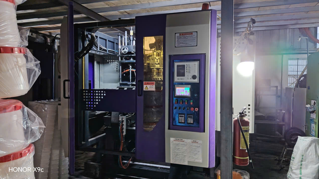 lap-dat-bien-tan-cho-may-thoi-nhua-tai-ha-noi-1