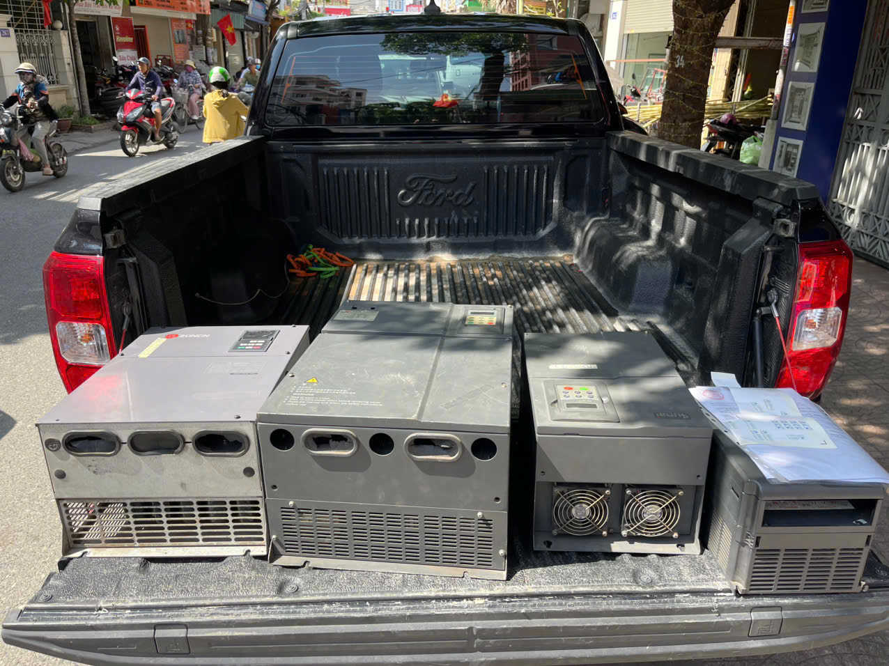 sua-bien-tan-indvs-gia-re