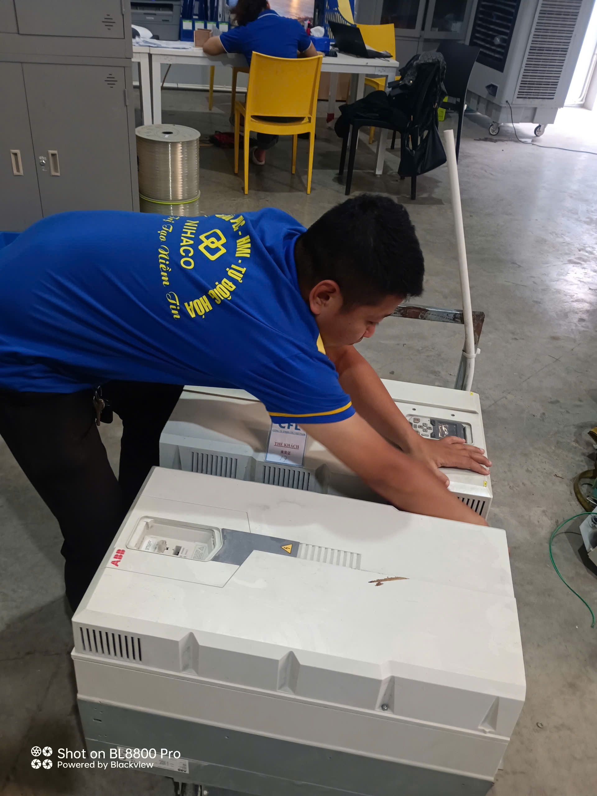 sua-chua-bien-tan-abb-3