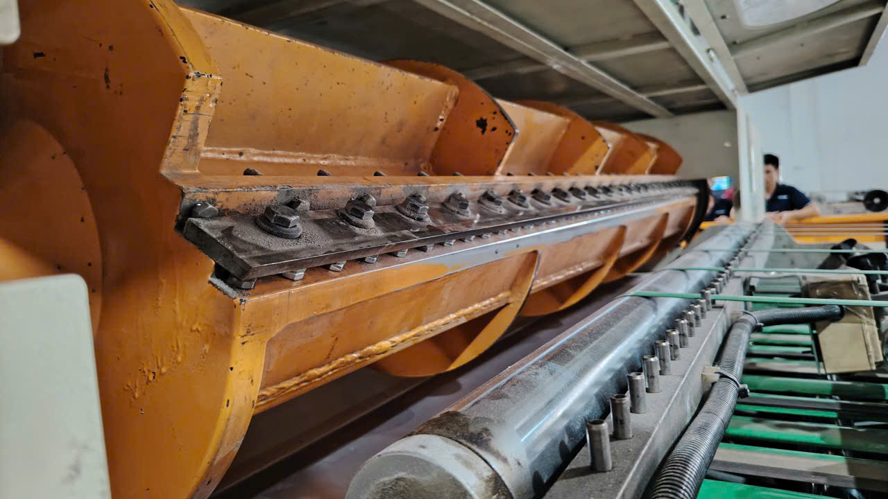 lap-trinh-plc-may-cat-dao-quay