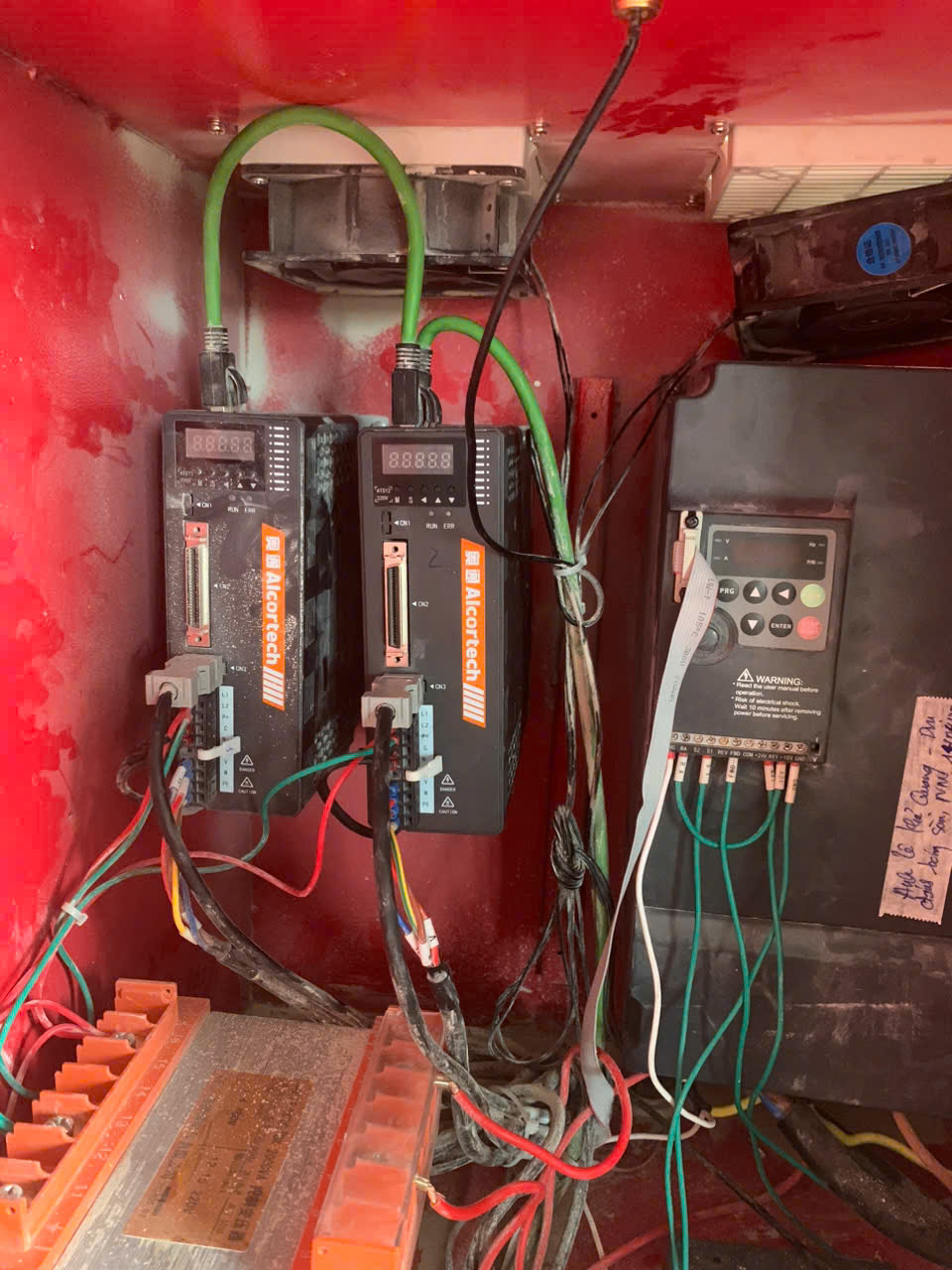 sua-chua-servo-trung-quoc