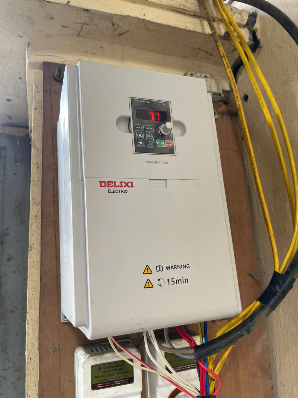 lap-bien-tan-cho-may-nen-khi-tai-ha-noi-3