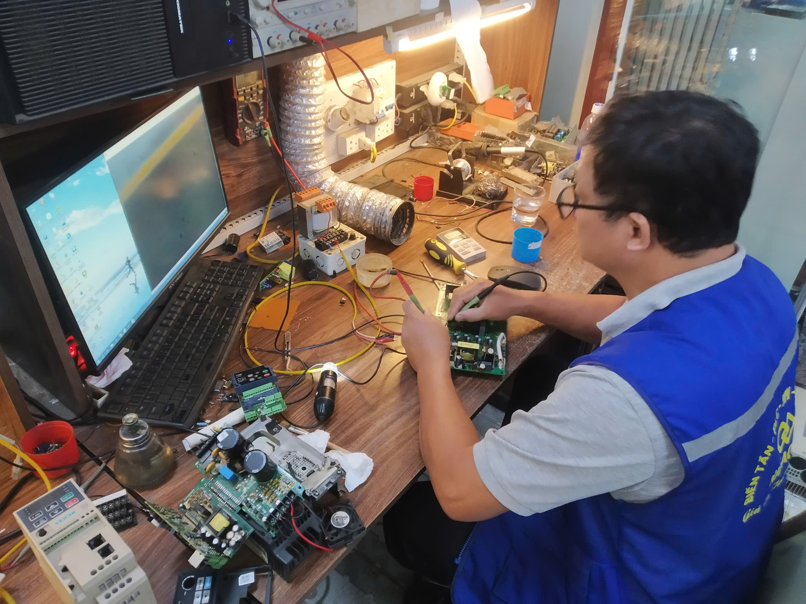 sua-chua-bien-tan-tai-ha-noi-16