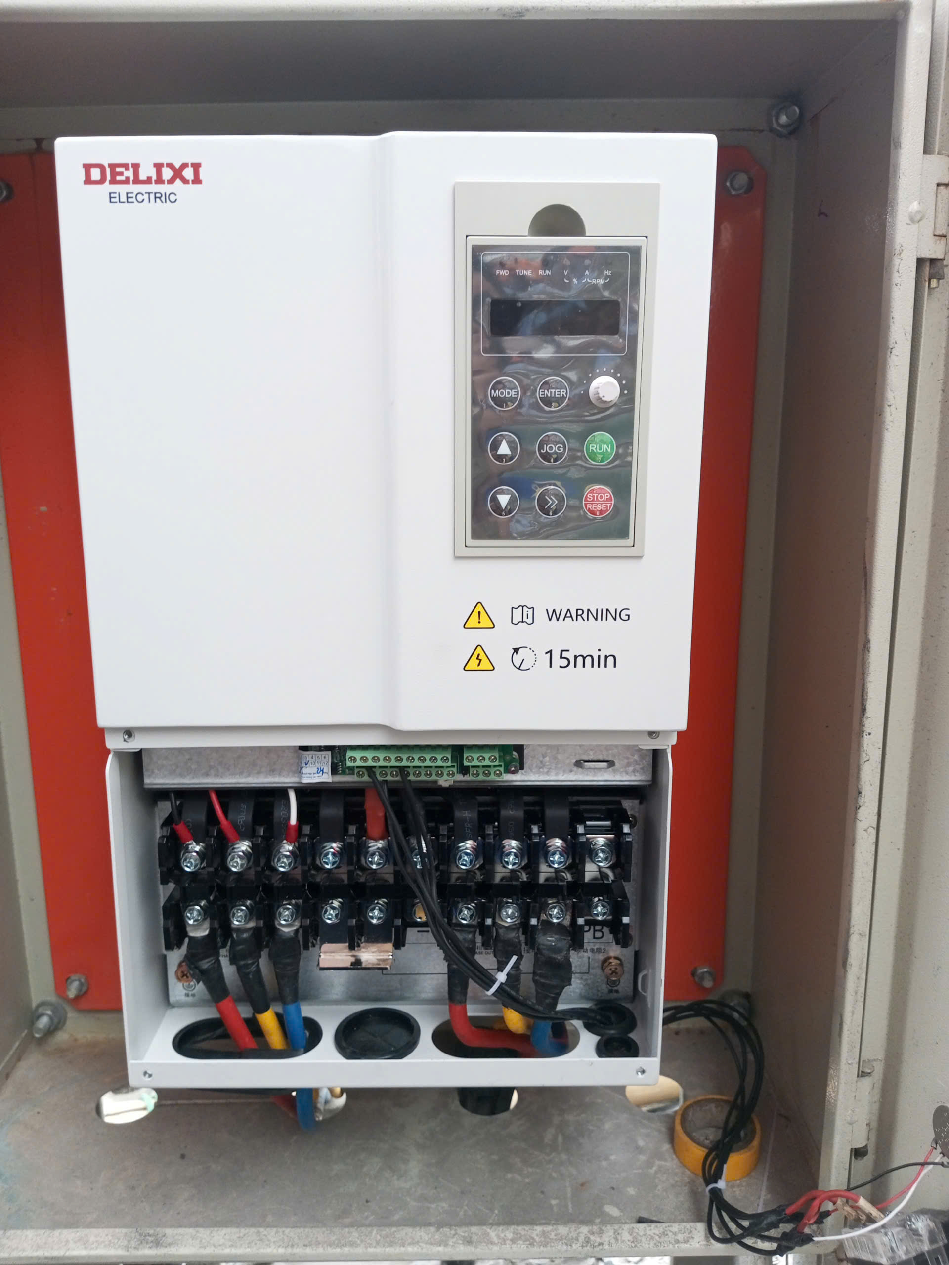 cung-cap-lap-datbien-tan-cho-may-bom-vua