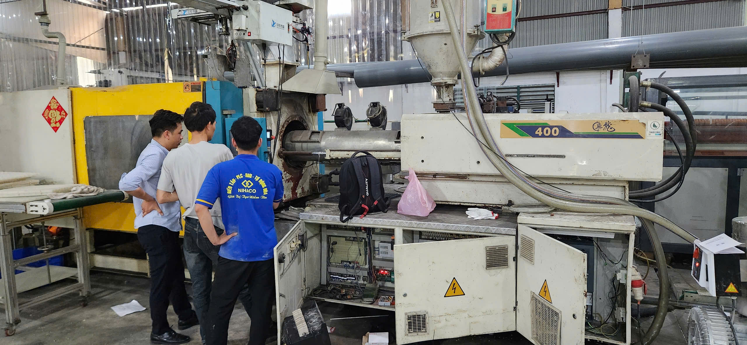 bien-tan-cho-may-ep-nhua-uy-tin