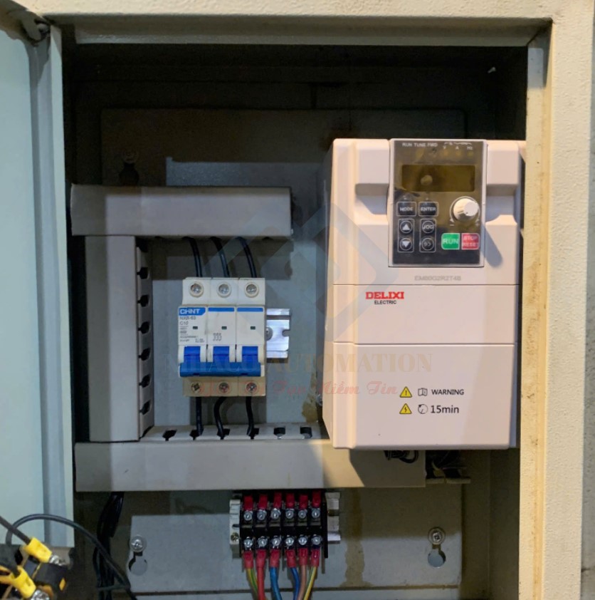 bien-tan-delixi-em60-1