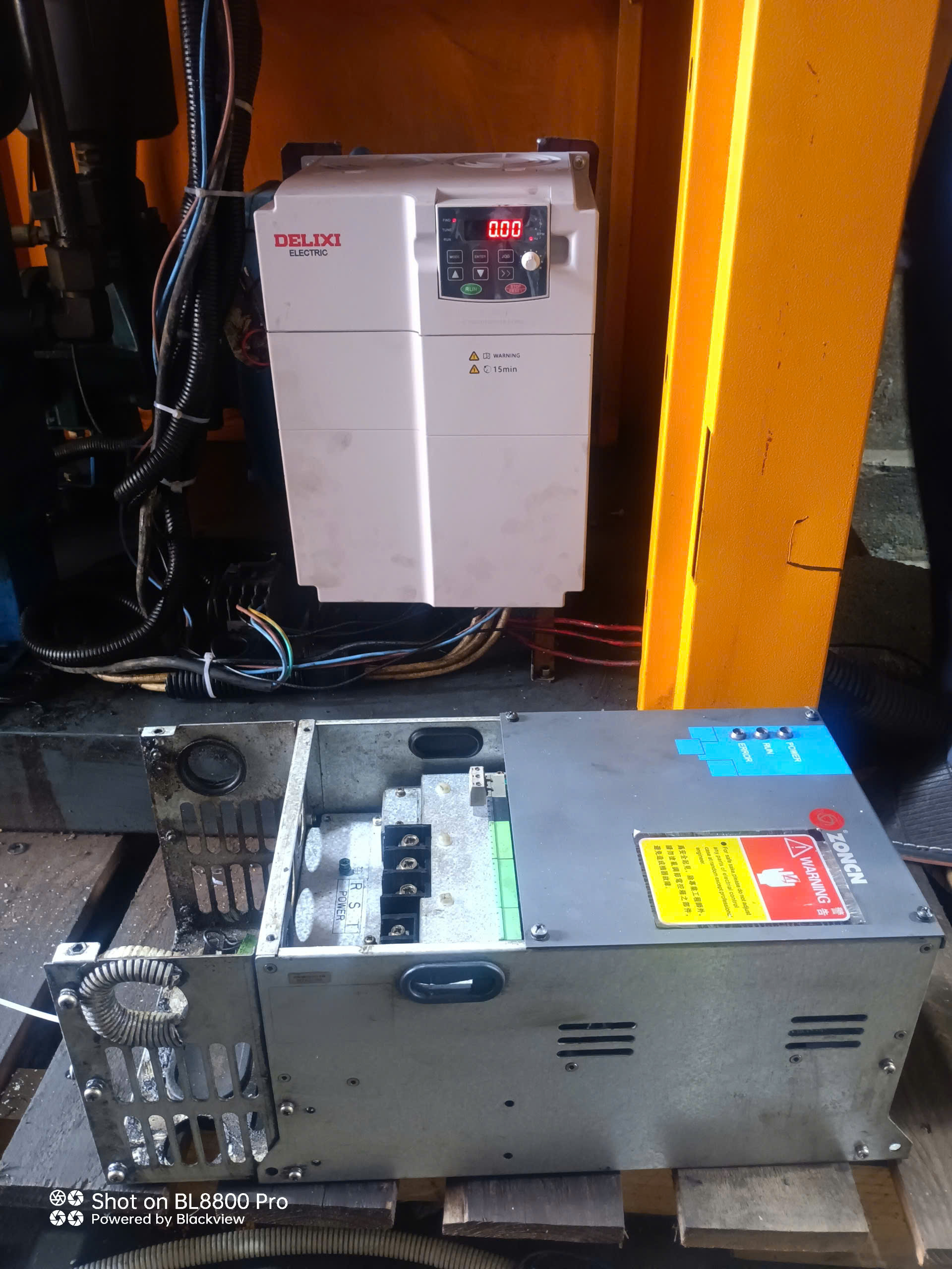 lap-dat-bien-tan-cho-may-nen-khi-hande