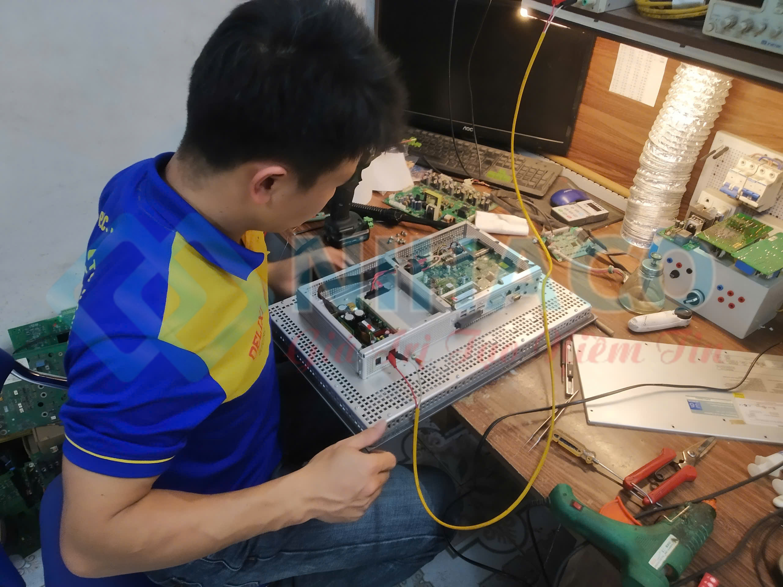 Hiện tượng lỗi màn hình Siemens IPC477D cần sửa chữa