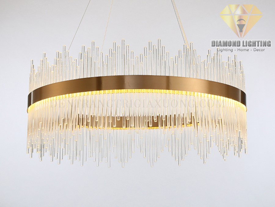 Đèn chùm pha lê hiện đại DPH080 rất phù hợp để làm đèn trang trí, trang trí phòng khách, trang trí bàn ăn và trang trí phòng ngủ cho ngôi nhà của bạn !