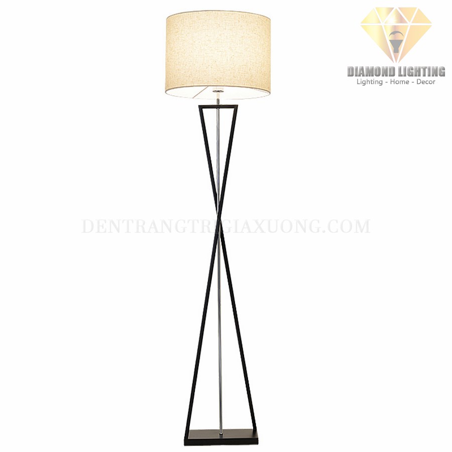 Đèn cây chân chéo DCS130 rất phù hợp để làm đèn trang trí, trang trí phòng khách và trang trí phòng ngủ cho ngôi nhà của bạn !