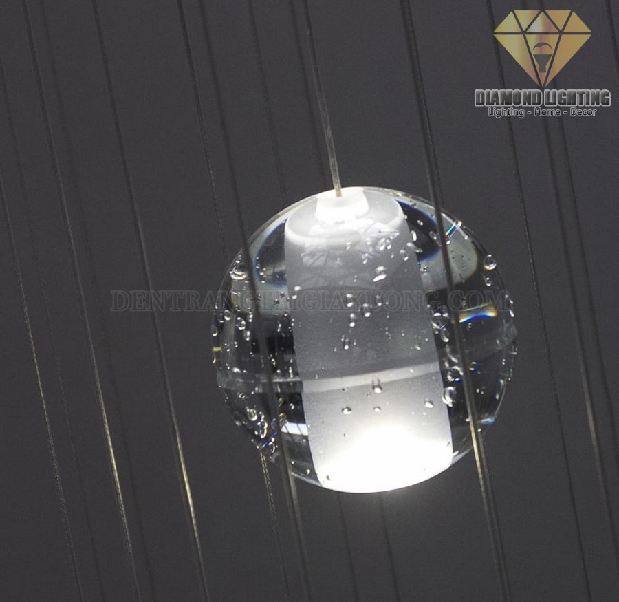 Đèn thả bi thông tầng hiện đại 850 rất phù hợp để làm đèn thông tầng, đèn trang trí, trang trí phòng khách, trang trí bàn ăn và trang trí phòng ngủ cho ngôi nhà của bạn !