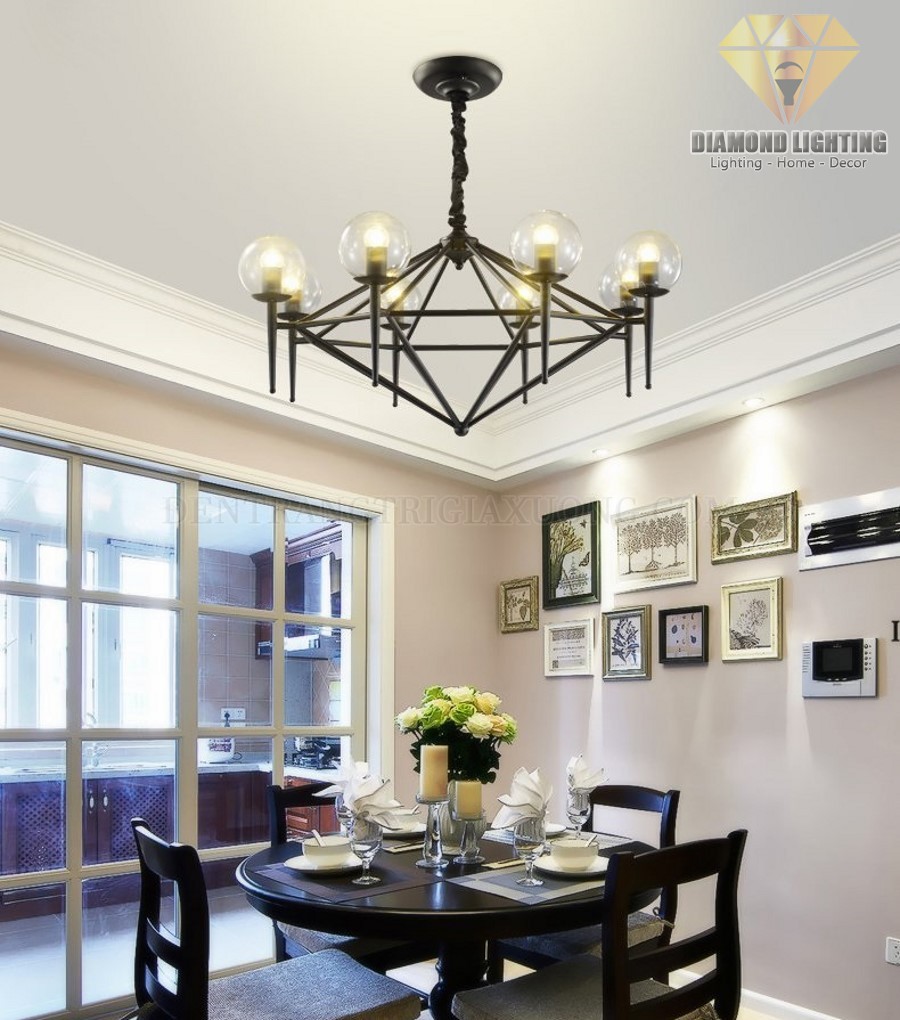 Đèn chùm chao thủy tinh DCH760 thường được lắp đặt ở vị trí trung tâm phòng khách và thường được xem như là nguồn ánh sáng chính để vừa làm đèn chiếu sáng, vừa làm đèn trang trí.