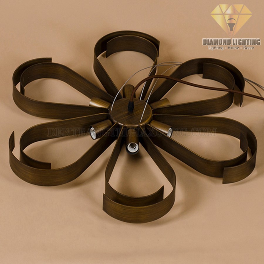 Đèn chùm hiện đại DCH790  rất phù hợp để làm đèn trang trí, đèn tiền sảnh, trang trí bàn ăn, trang trí phòng khách và trang trí phòng ngủ cho ngôi nhà của bạn..