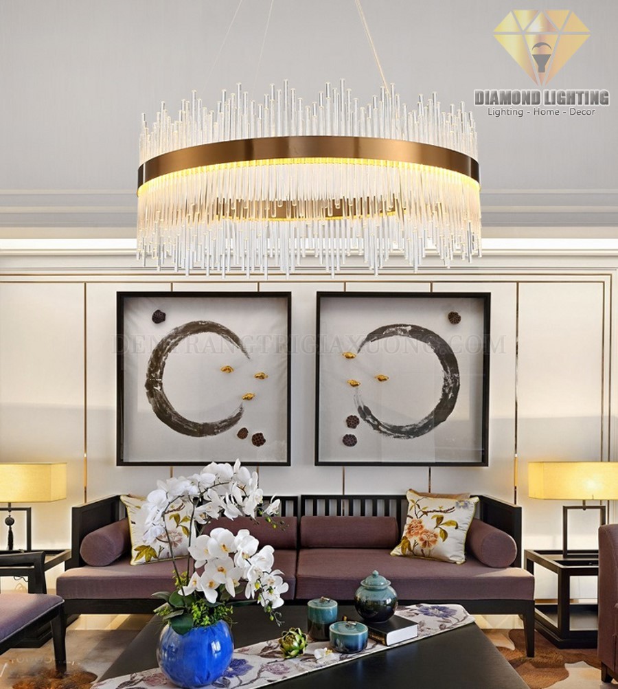 Đèn chùm pha lê hiện đại DPH080  thường được lắp đặt ở trung tâm phòng khách, trung tâm phòng ngủ hoặc giữa bàn ăn, vừa làm đèn chiếu sáng, vừa làm đèn trang trí.