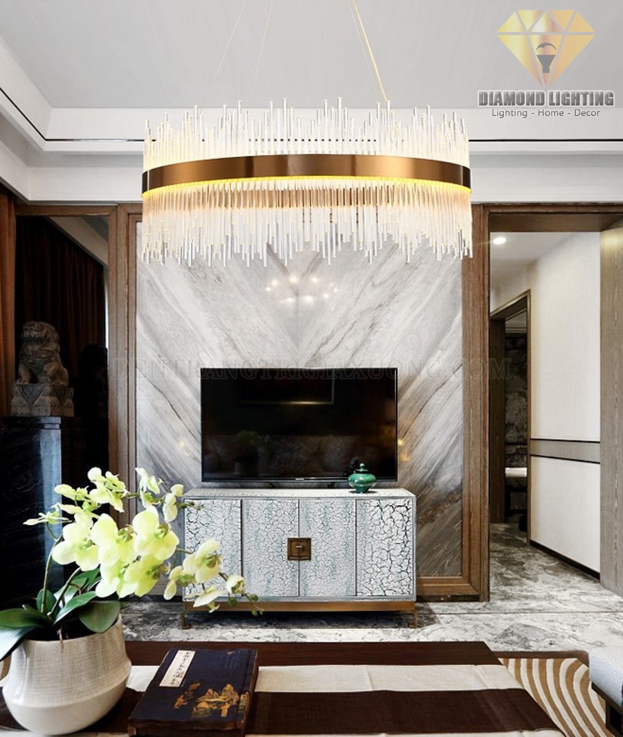 Đèn chùm pha lê hiện đại DPH080  thường được lắp đặt ở trung tâm phòng khách, trung tâm phòng ngủ hoặc giữa bàn ăn, vừa làm đèn chiếu sáng, vừa làm đèn trang trí.
