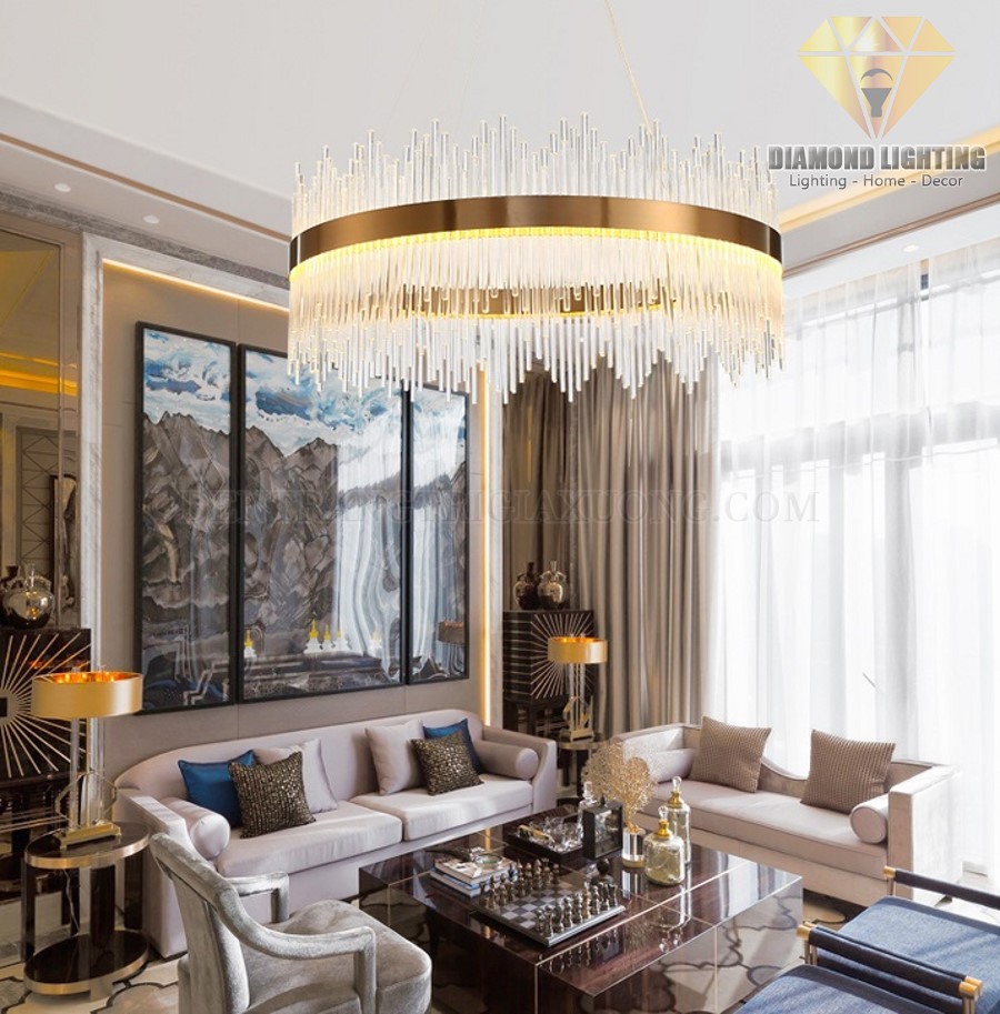 Đèn chùm pha lê hiện đại DPH080  thường được lắp đặt ở trung tâm phòng khách, trung tâm phòng ngủ hoặc giữa bàn ăn, vừa làm đèn chiếu sáng, vừa làm đèn trang trí.