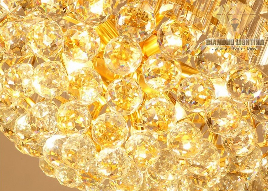 Đèn chùm pha lê hiện đại DPH260 rất phù hợp để làm đèn trang trí, trang trí phòng khách, trang trí bàn ăn và trang trí phòng ngủ cho ngôi nhà của bạn !
