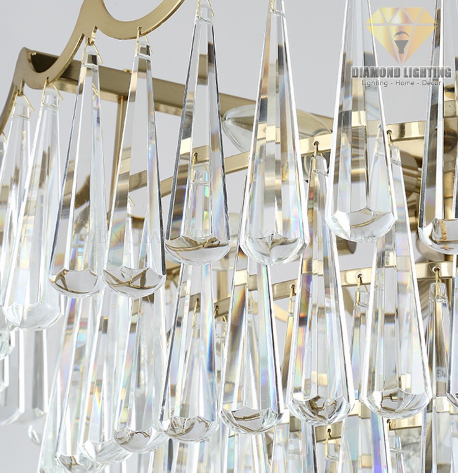 Đèn chùm pha lê hiện đại DPH380 rất phù hợp để làm đèn trang trí, trang trí phòng khách, trang trí bàn ăn và trang trí phòng ngủ cho ngôi nhà của bạn !